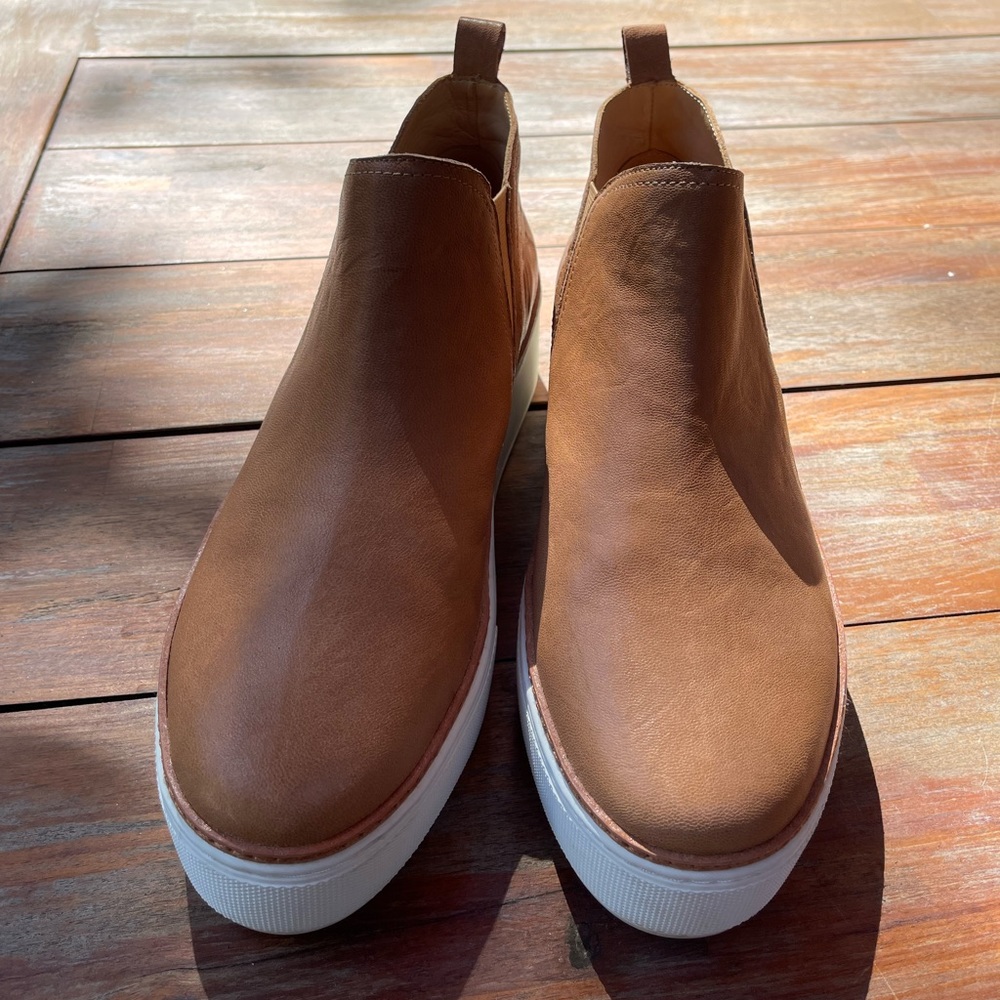 J.SLIDES platform booties sz 10